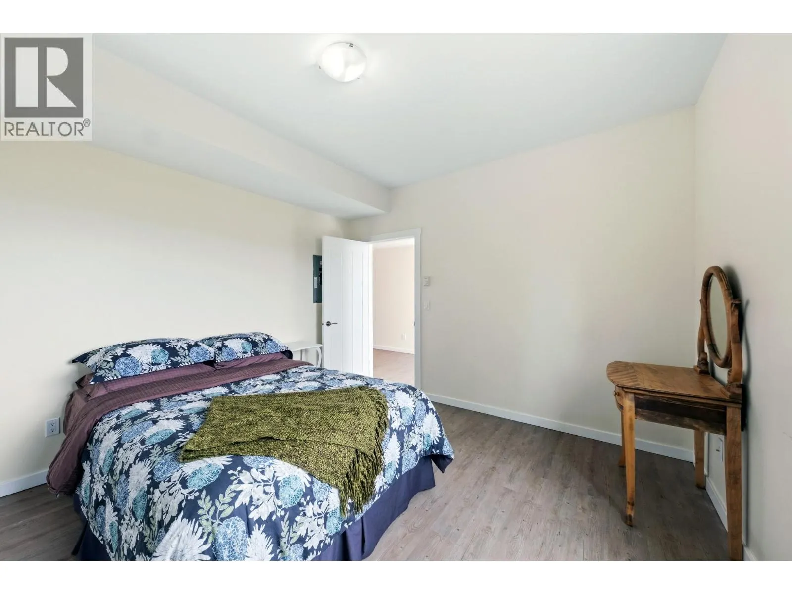 989 Mt Ida Lane
