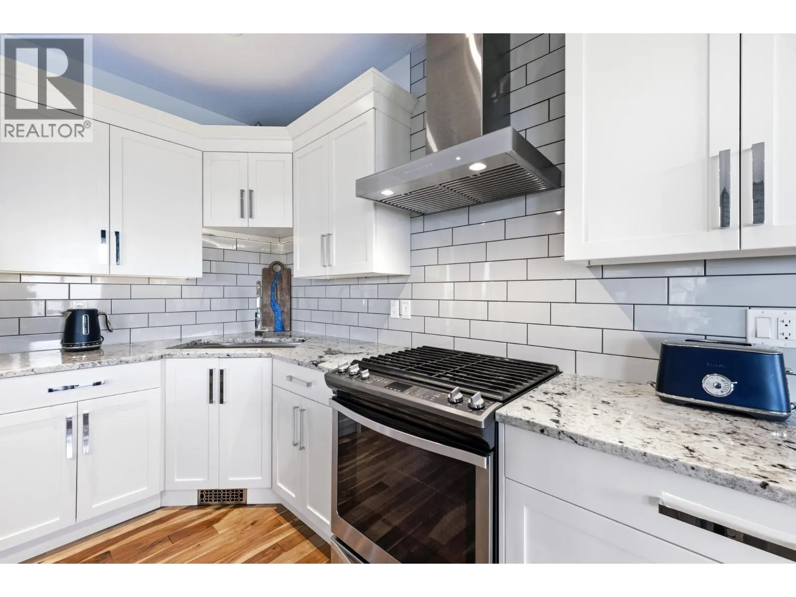 989 Mt Ida Lane