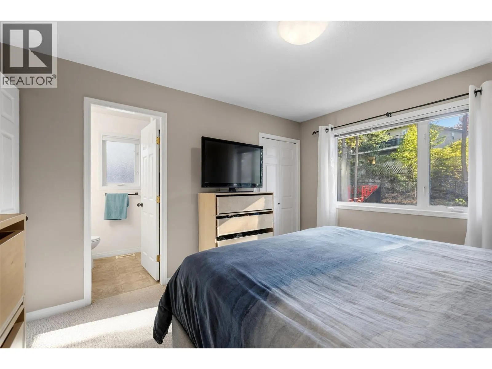 2109 Sunview Drive
