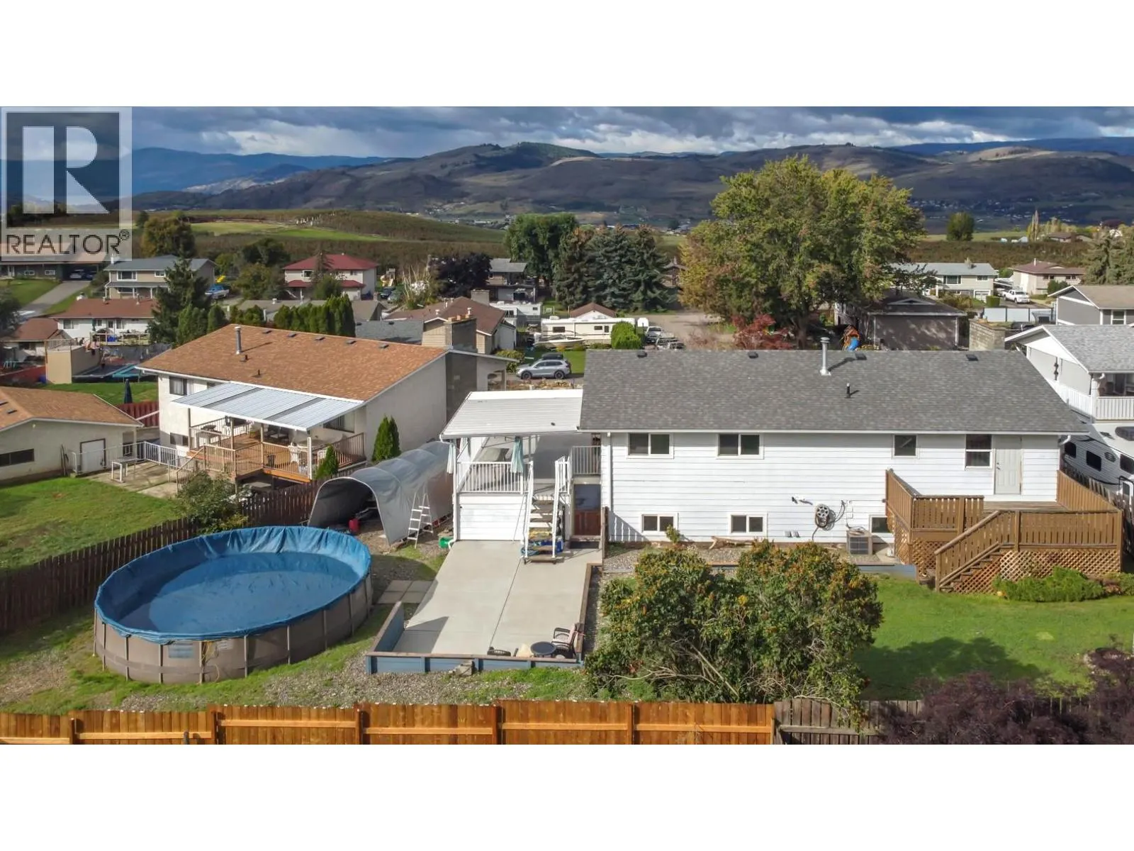 5723 Richards Crescent