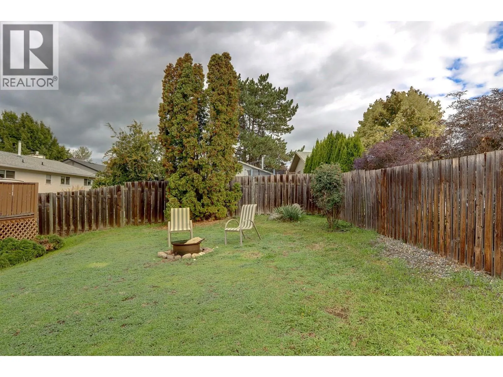 5723 Richards Crescent