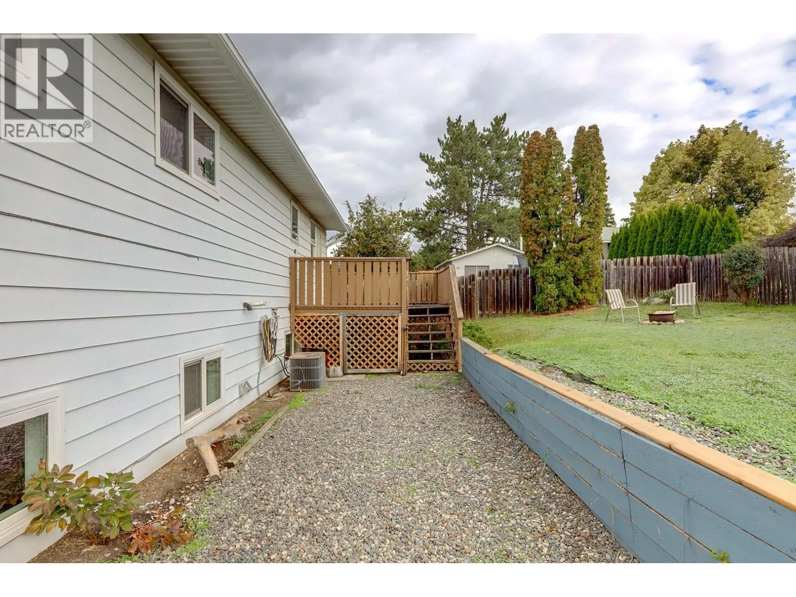 5723 Richards Crescent