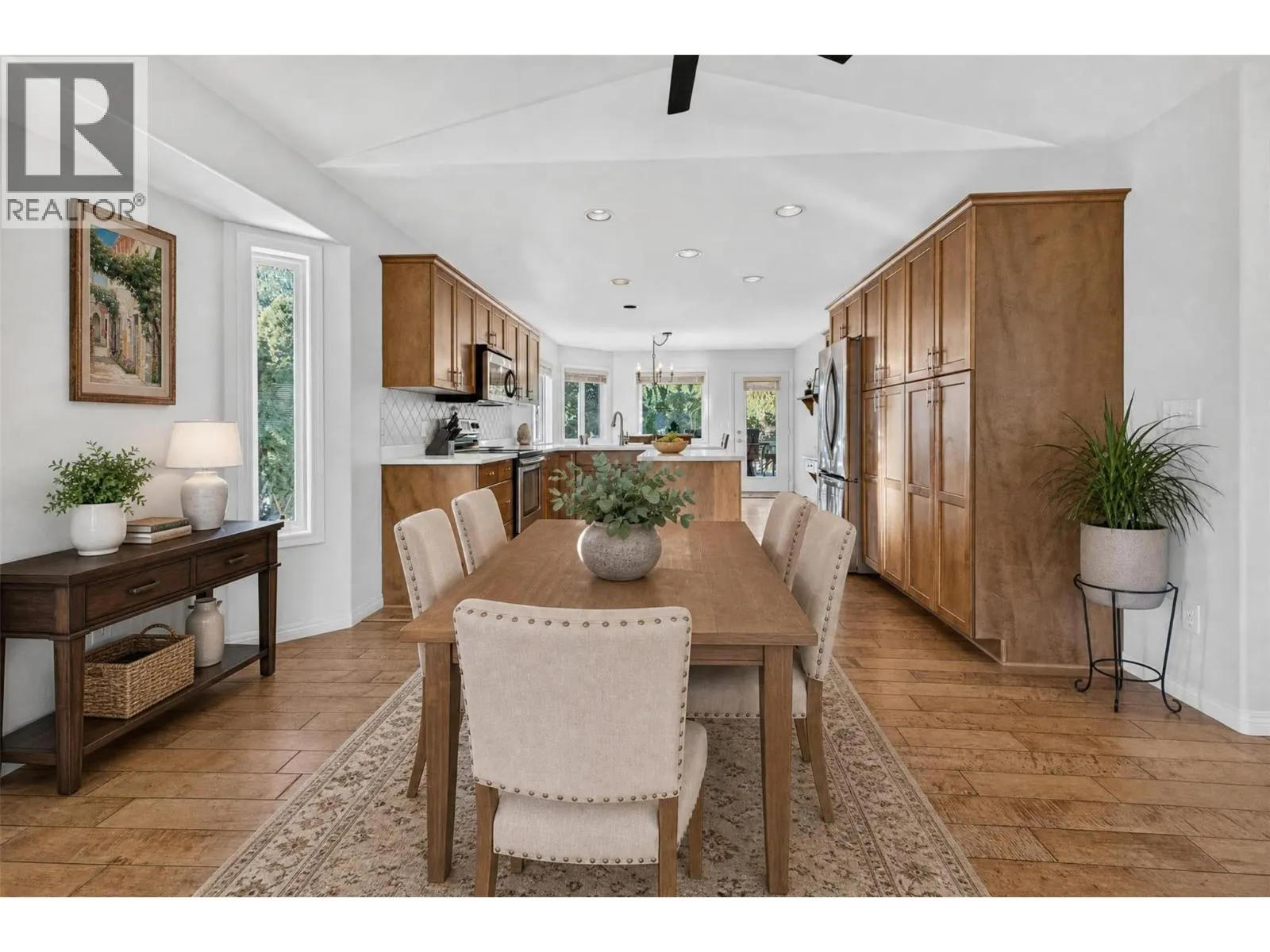 1380 Loseth Drive