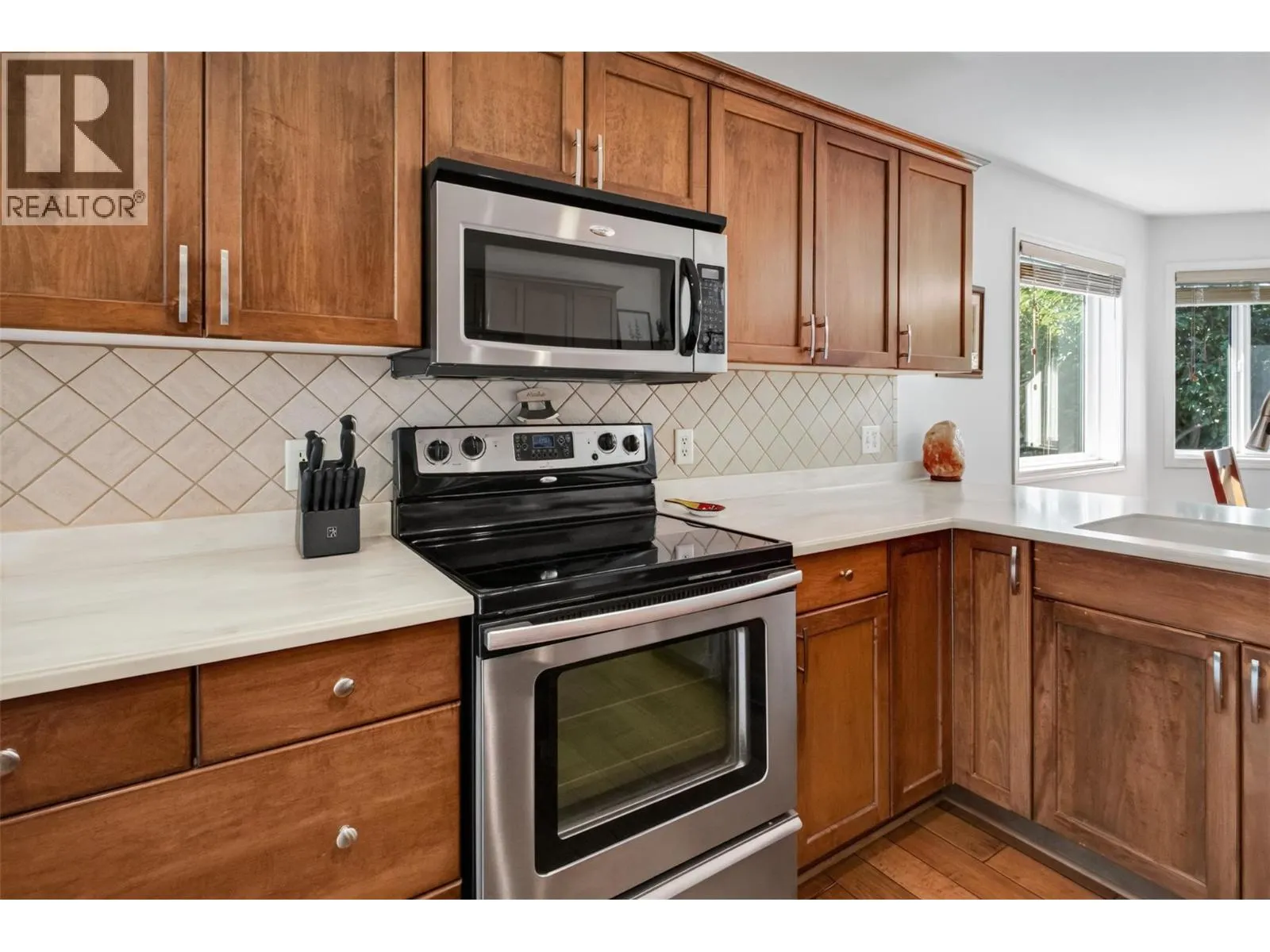 1380 Loseth Drive