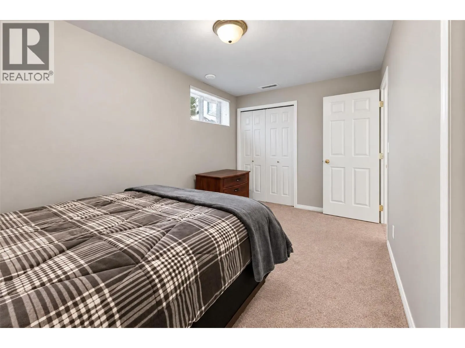 1380 Loseth Drive