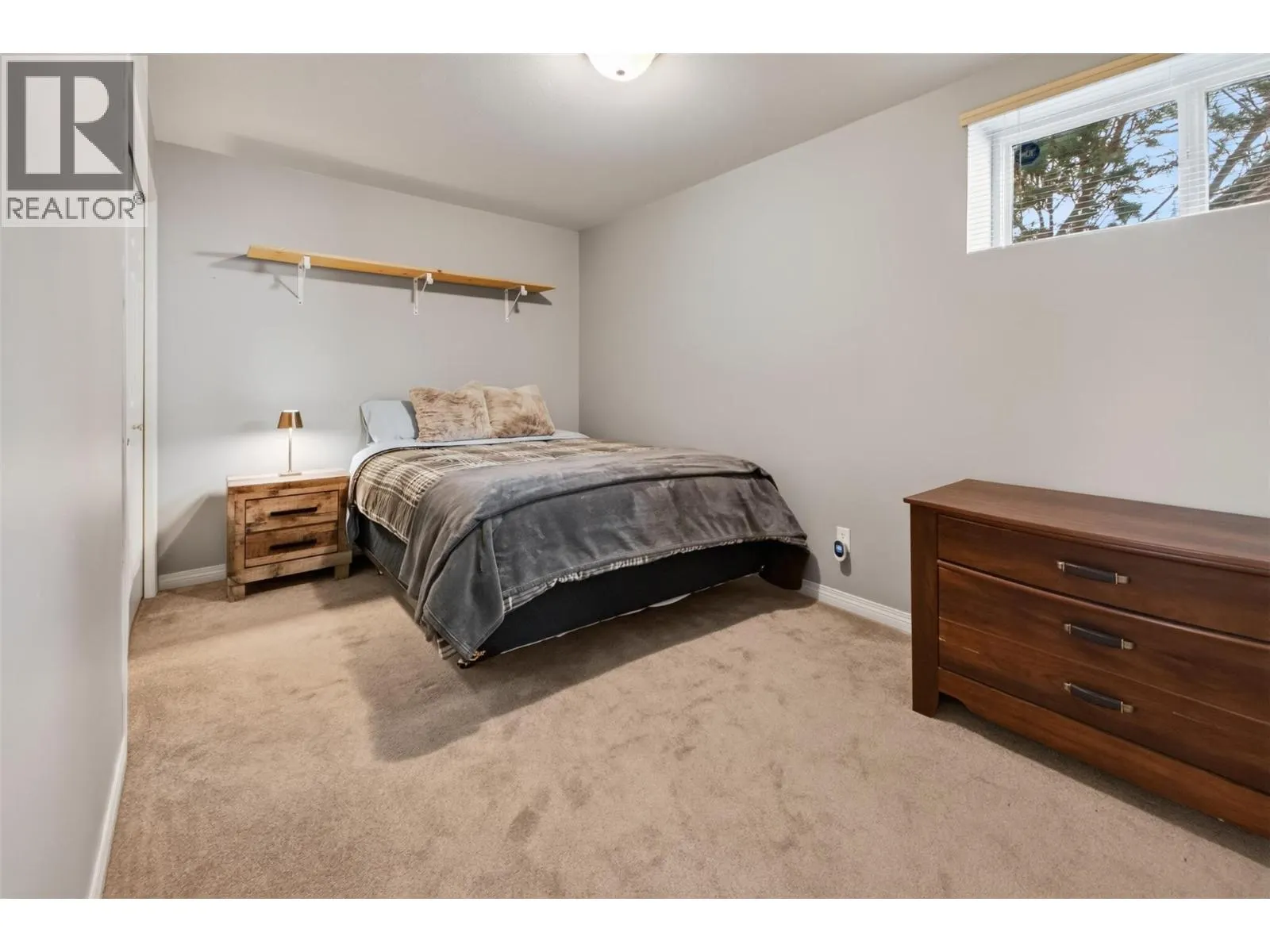 1380 Loseth Drive