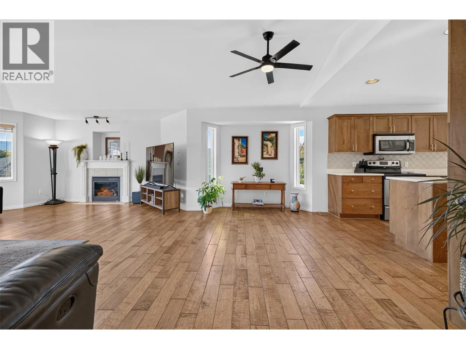 1380 Loseth Drive