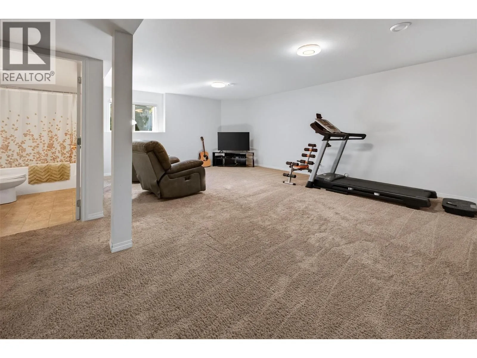 1380 Loseth Drive
