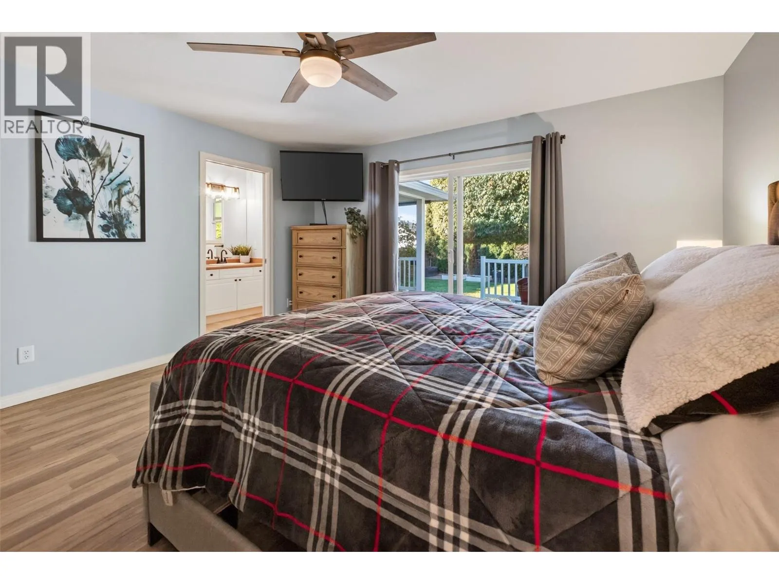 1380 Loseth Drive