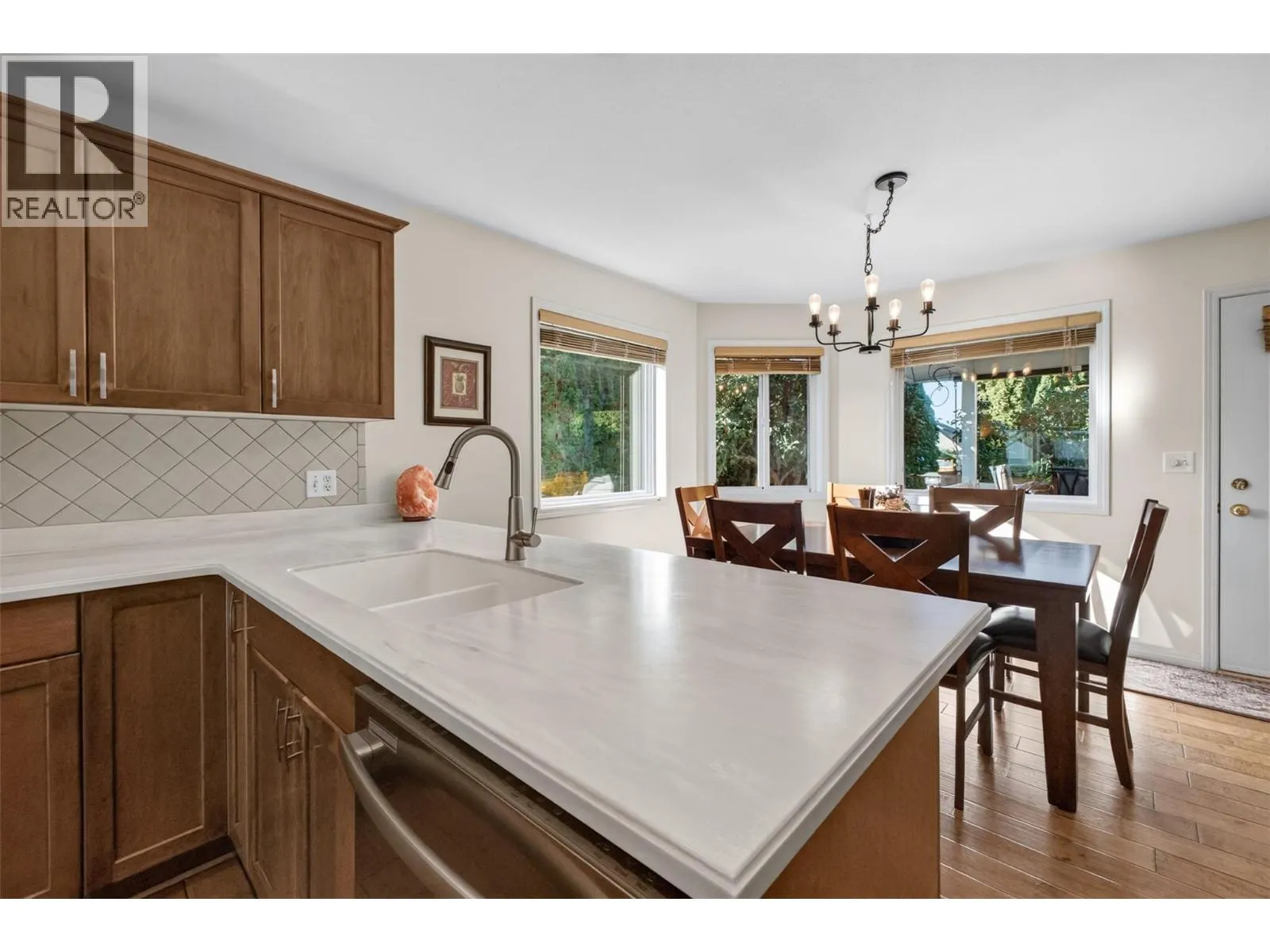 1380 Loseth Drive