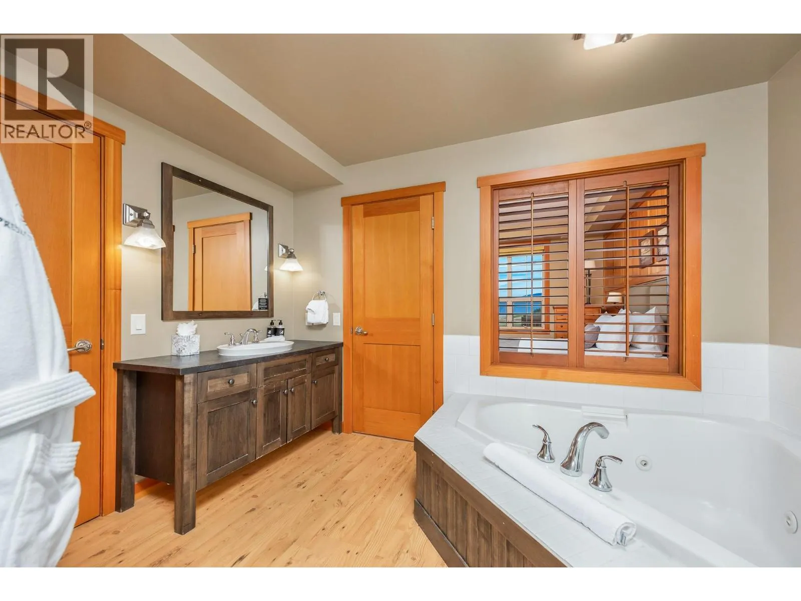 107 Village Centre Court Unit# 112
