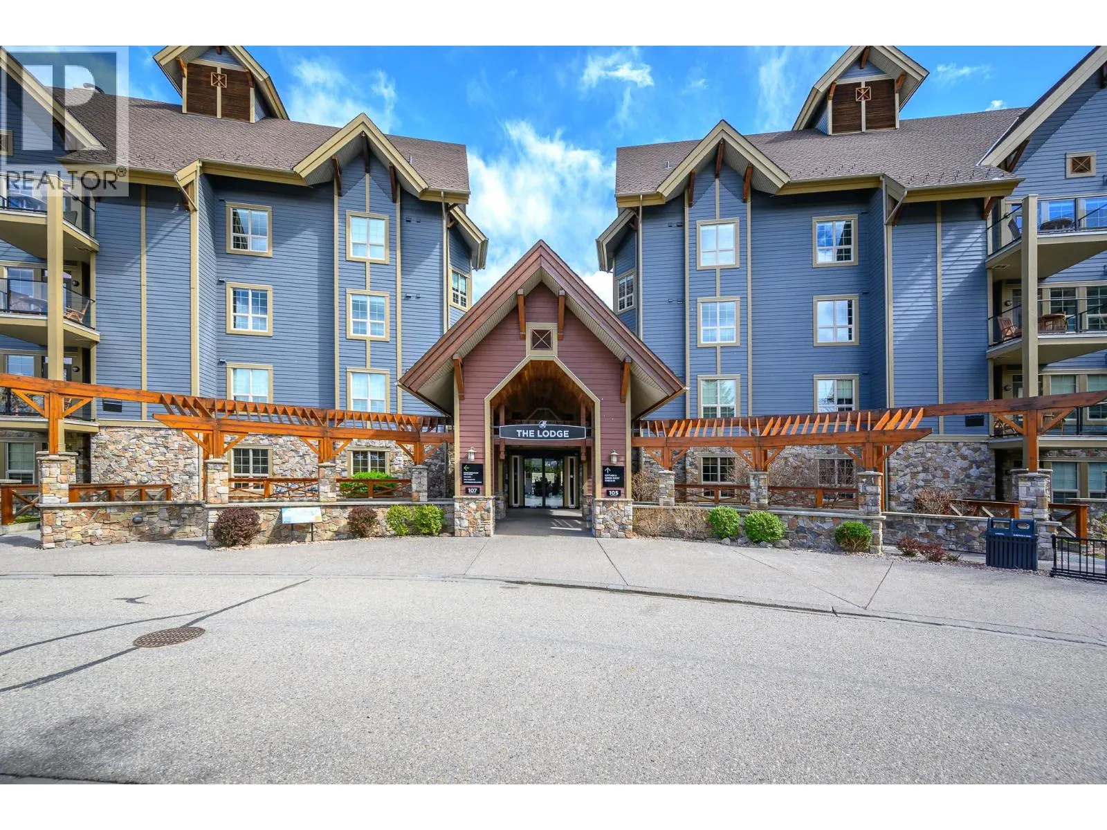 107 Village Centre Court Unit# 112