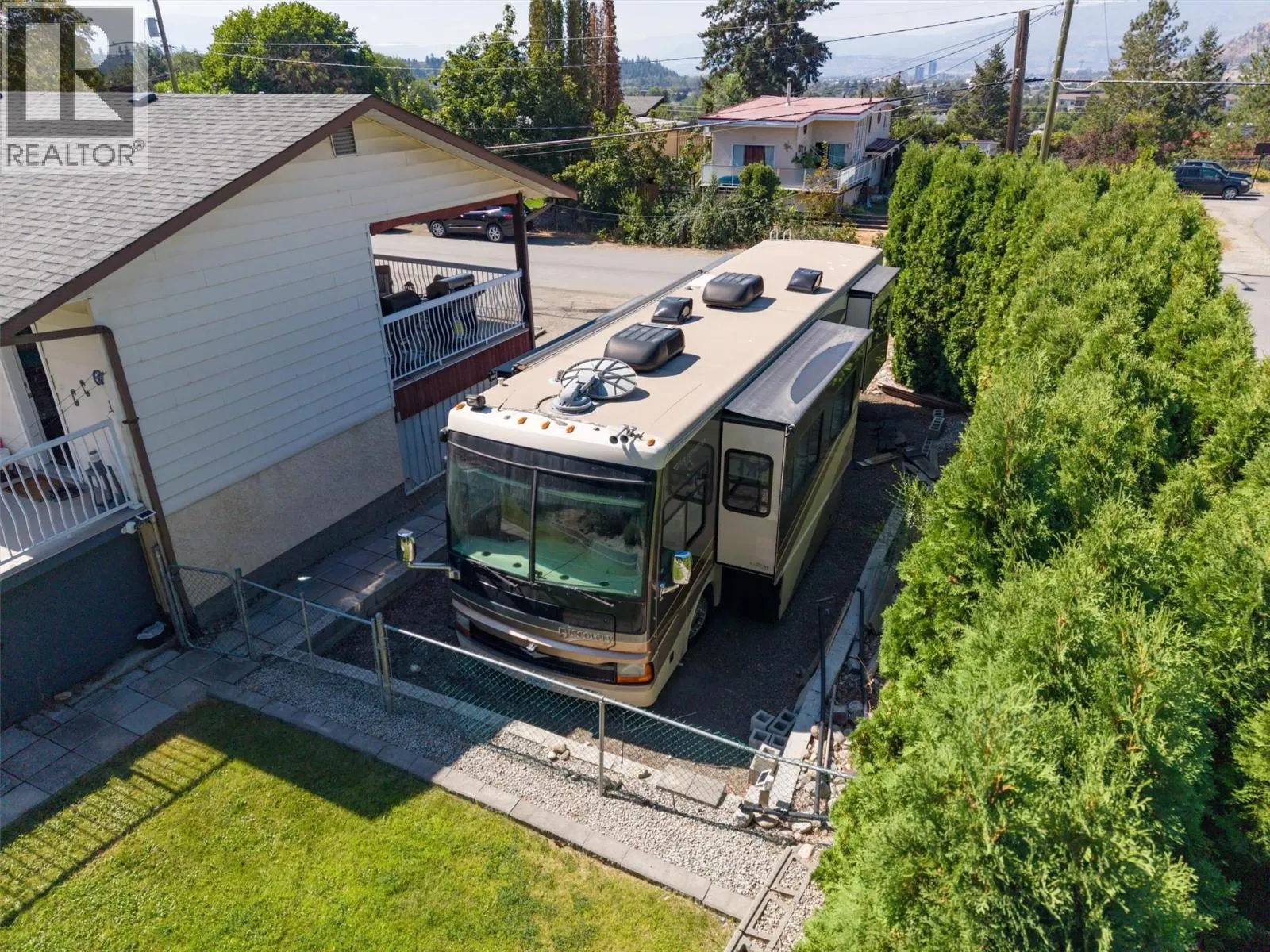 450 Holbrook Road W