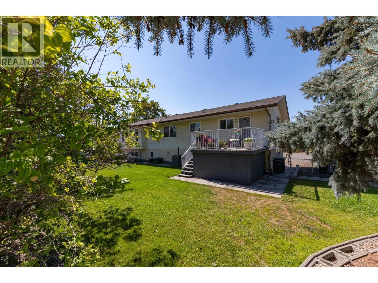450 Holbrook Road W