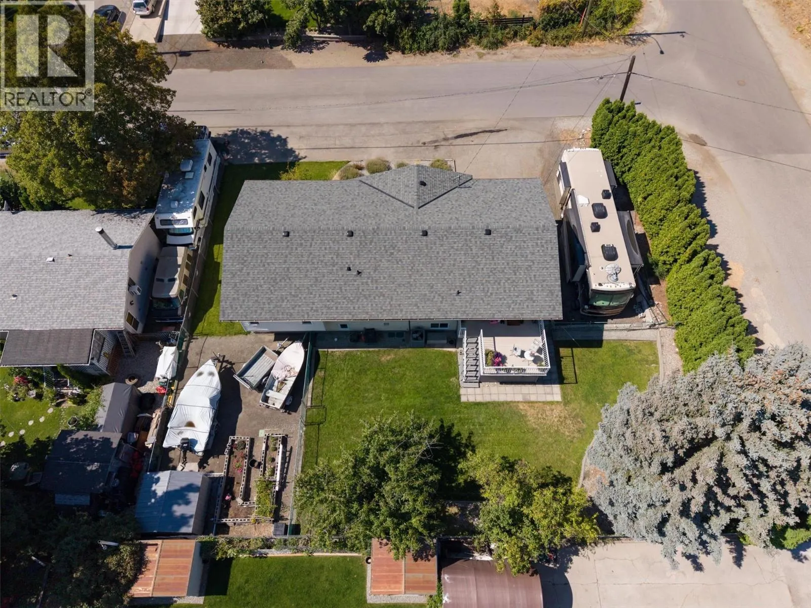 450 Holbrook Road W