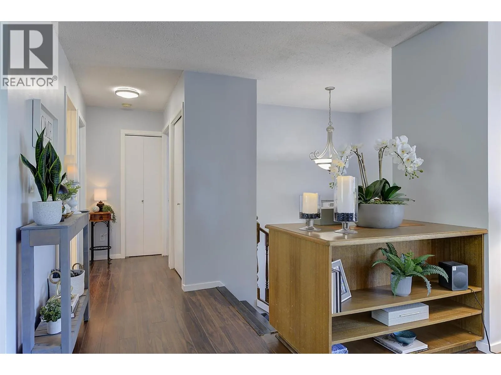450 Holbrook Road W