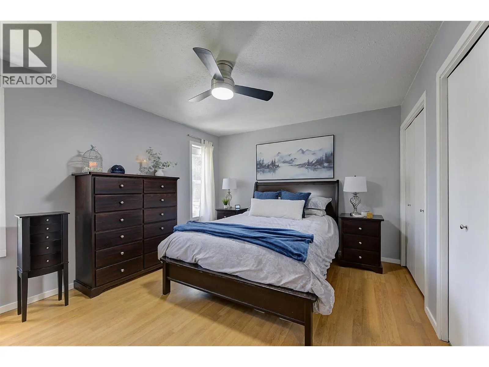 450 Holbrook Road W