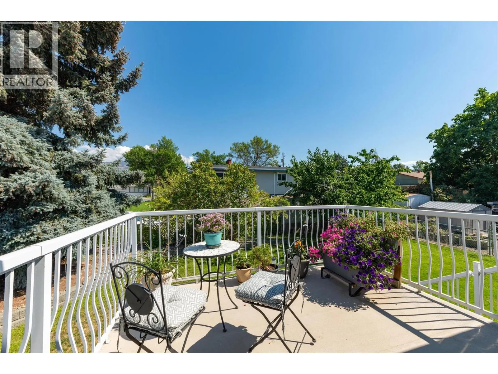 450 Holbrook Road W