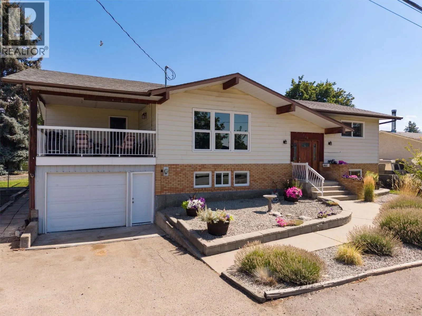 450 Holbrook Road W