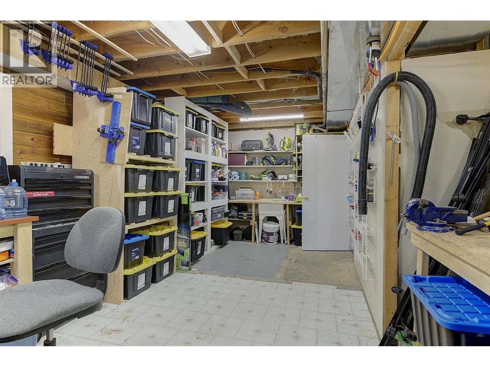 450 Holbrook Road W
