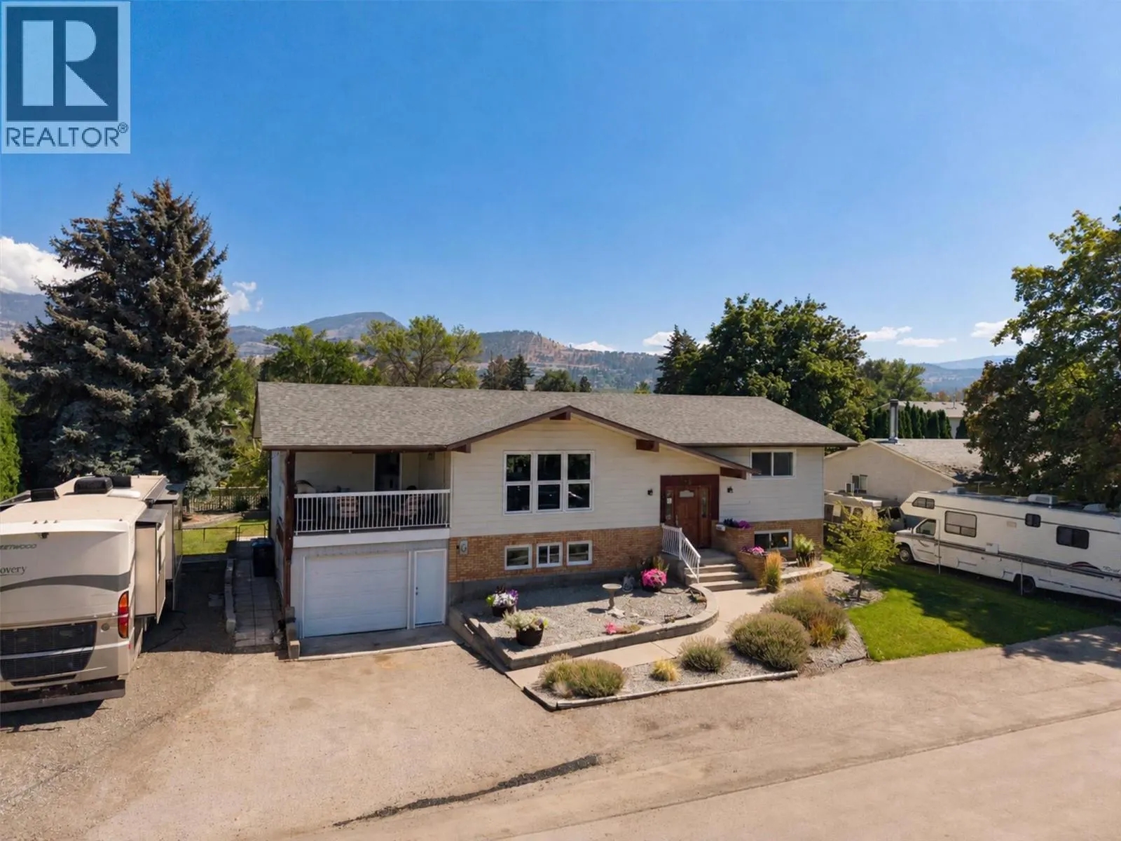 450 Holbrook Road W