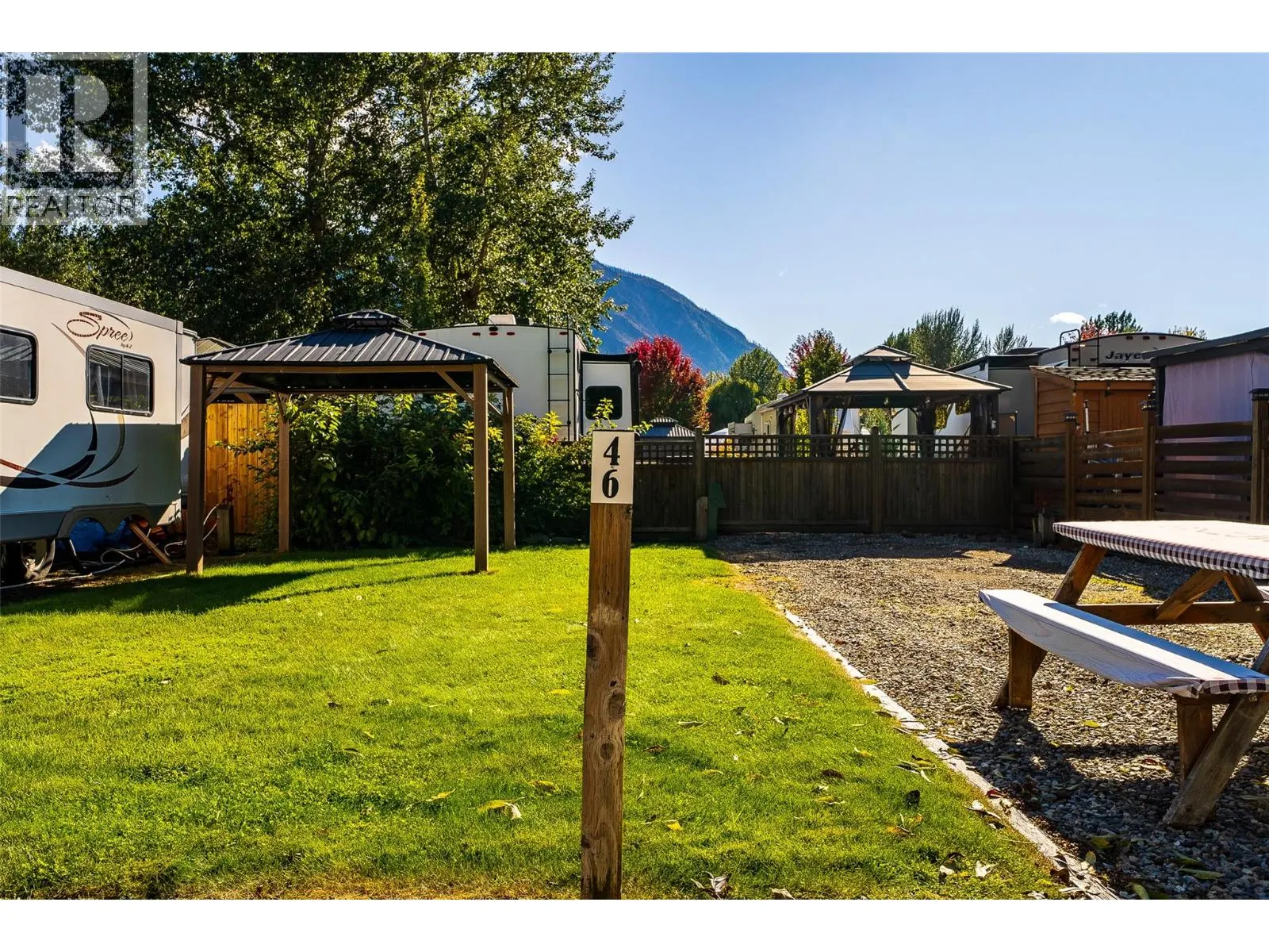 46 Cottonwood Drive N