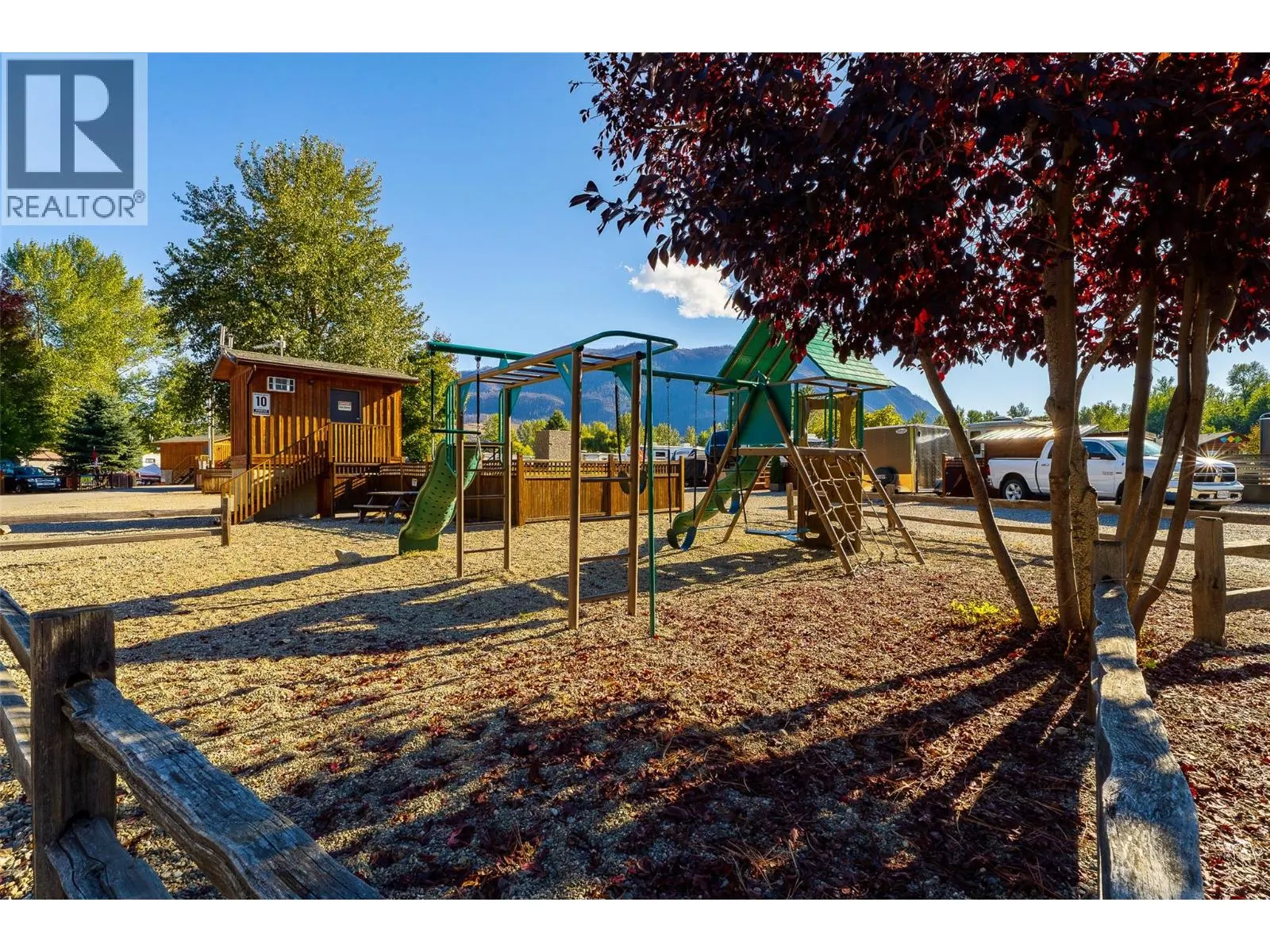 46 Cottonwood Drive N