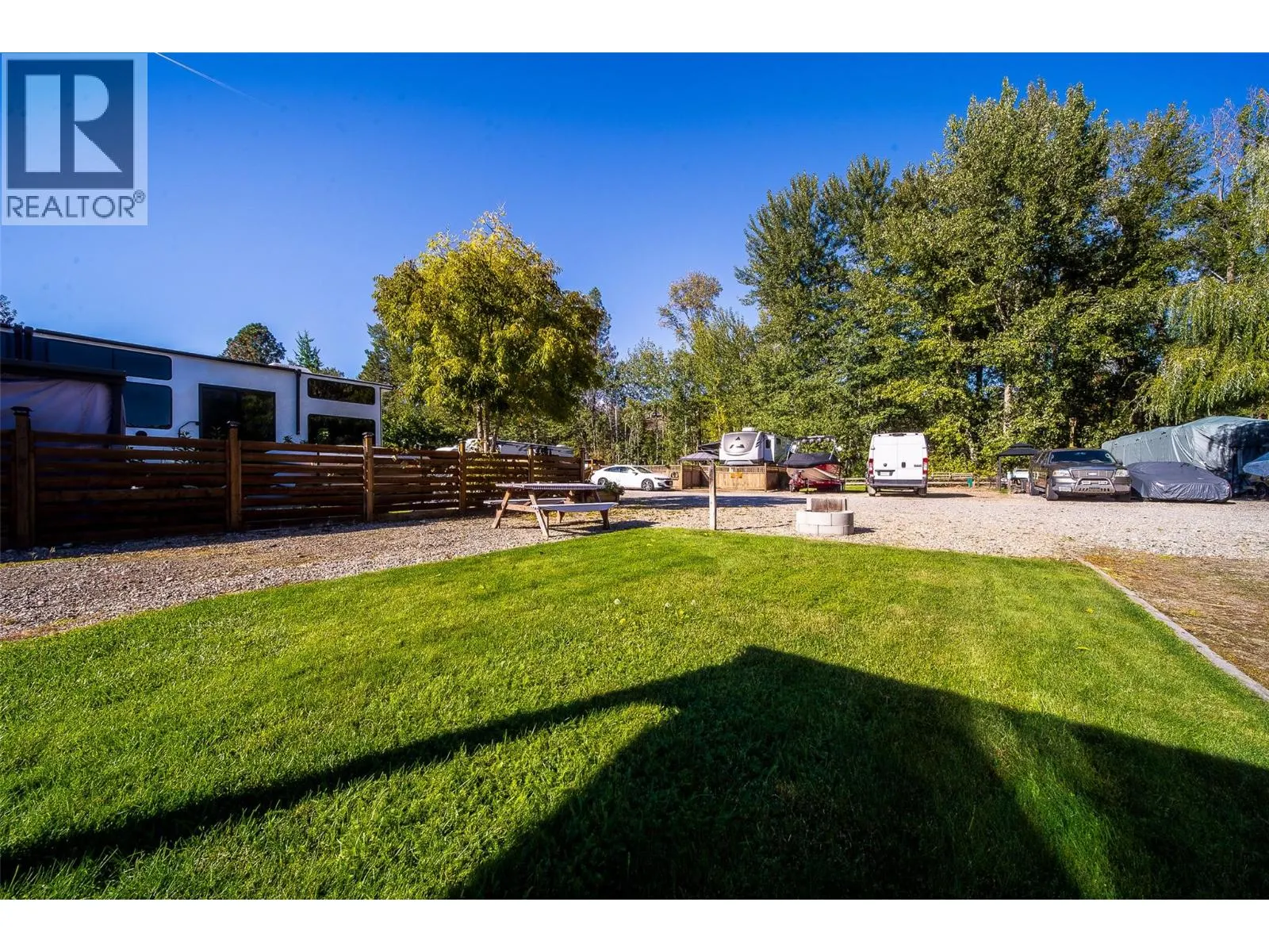 46 Cottonwood Drive N