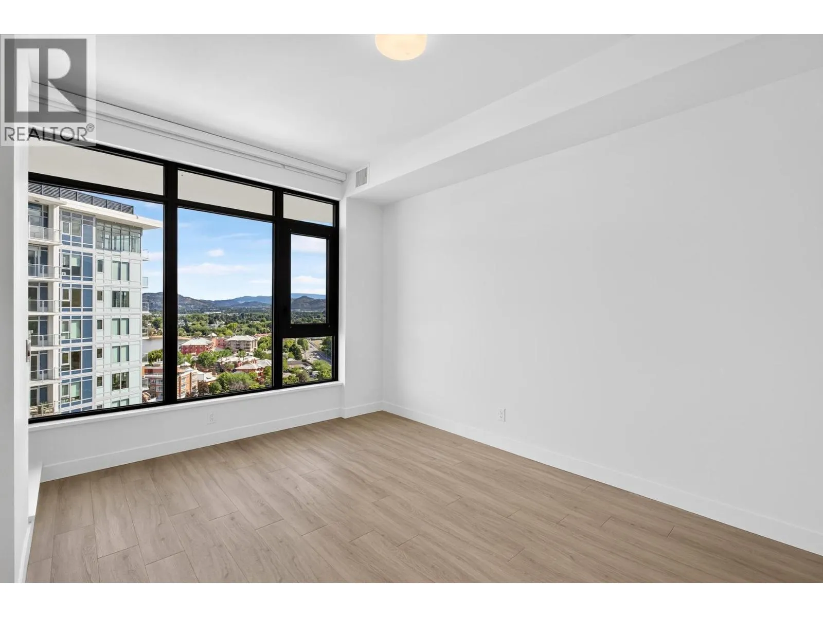 3699 Capozzi Road Unit# PH6