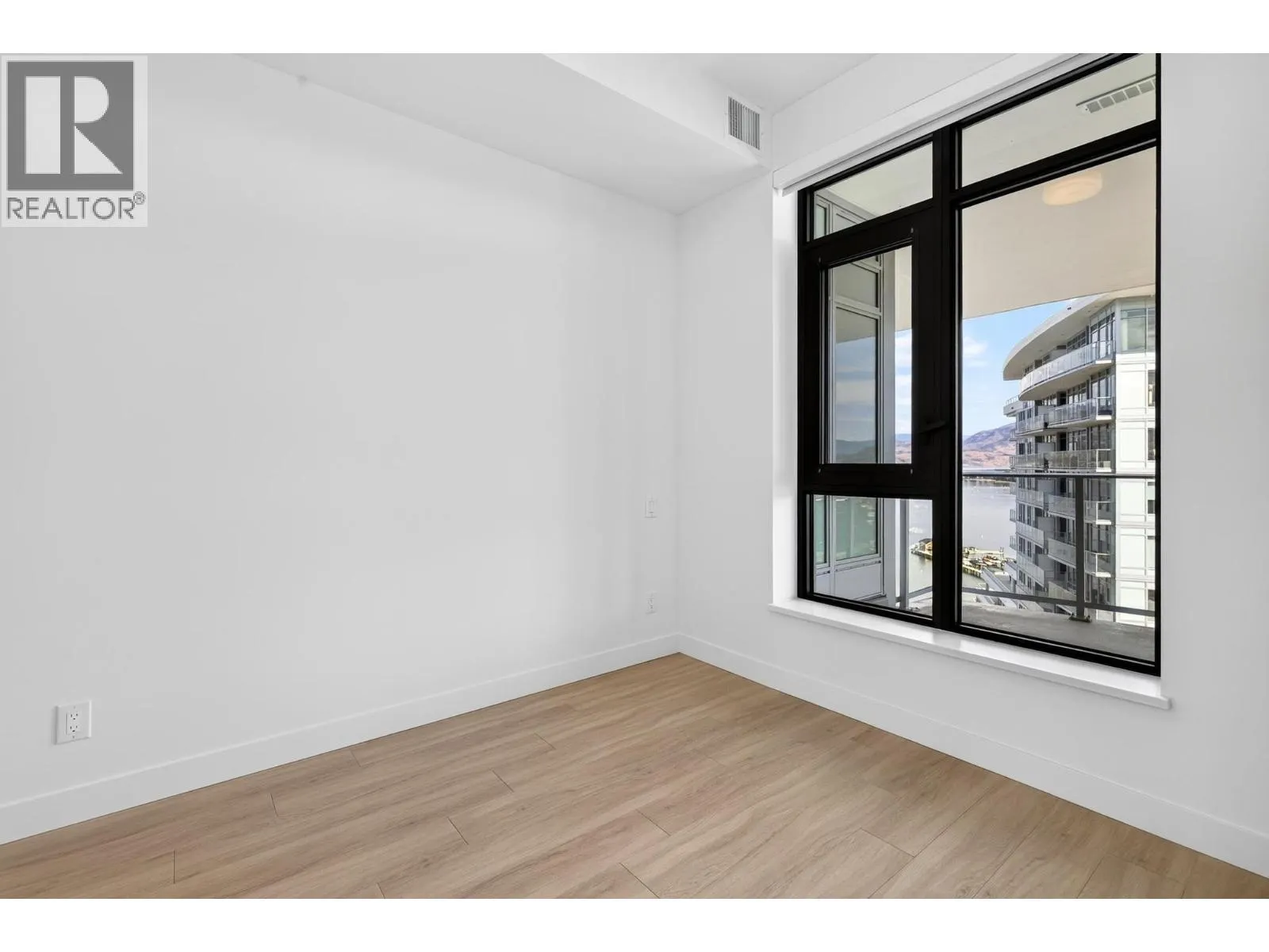 3699 Capozzi Road Unit# PH6