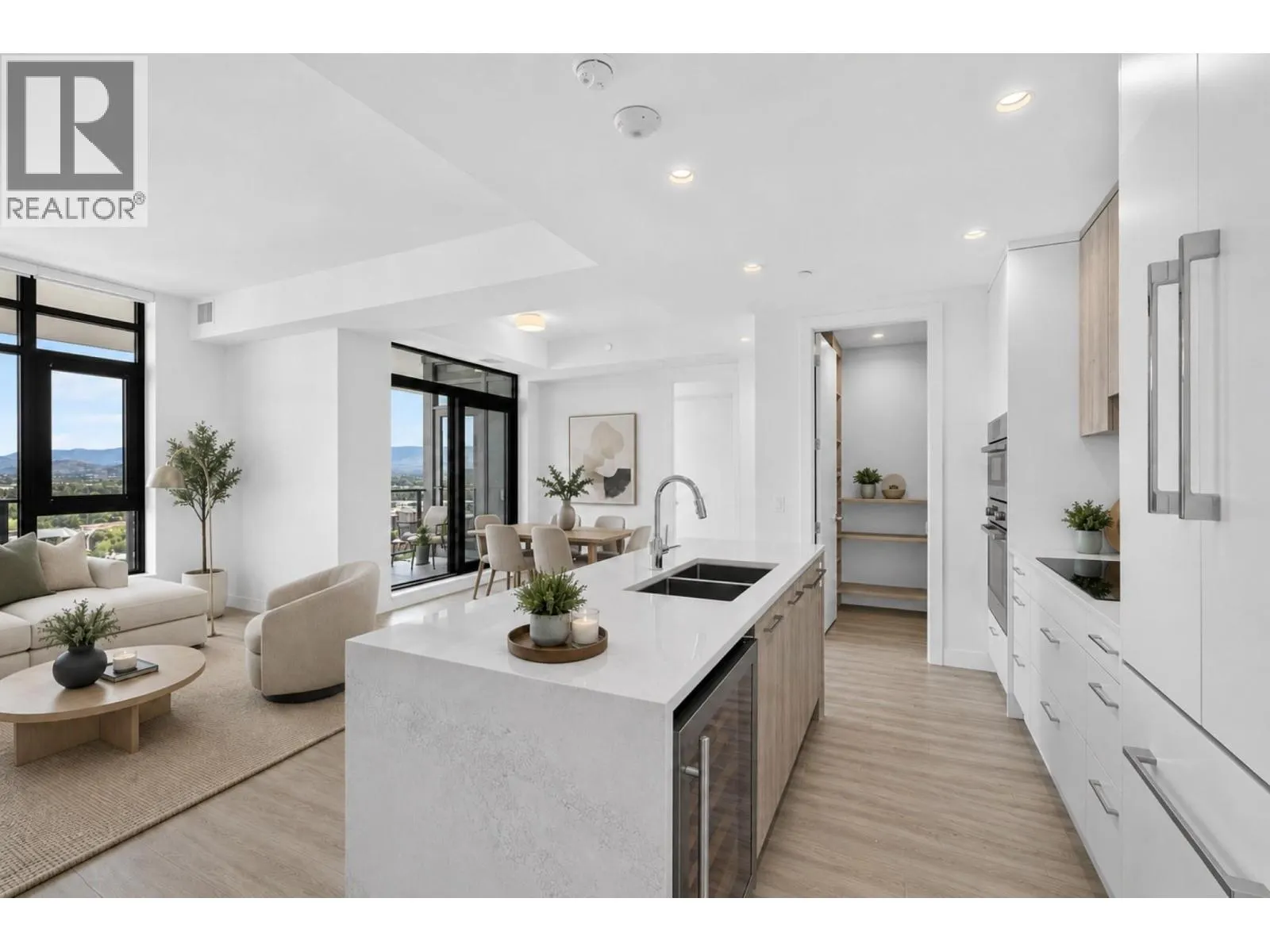 3699 Capozzi Road Unit# PH6