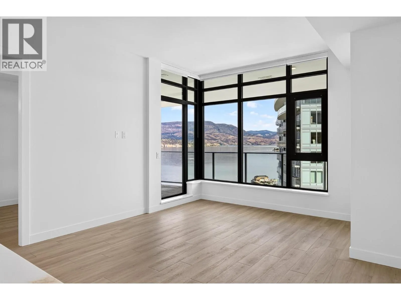 3699 Capozzi Road Unit# PH6