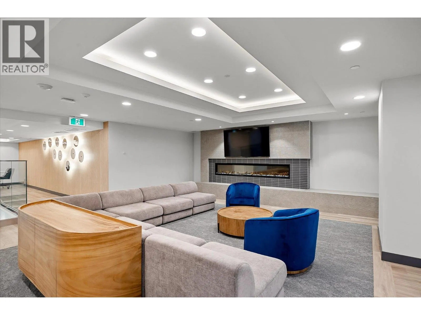 3699 Capozzi Road Unit# PH6