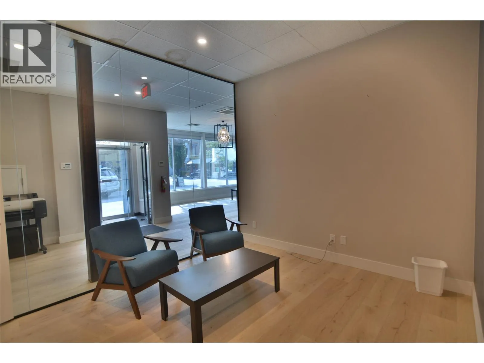 52 Front Street