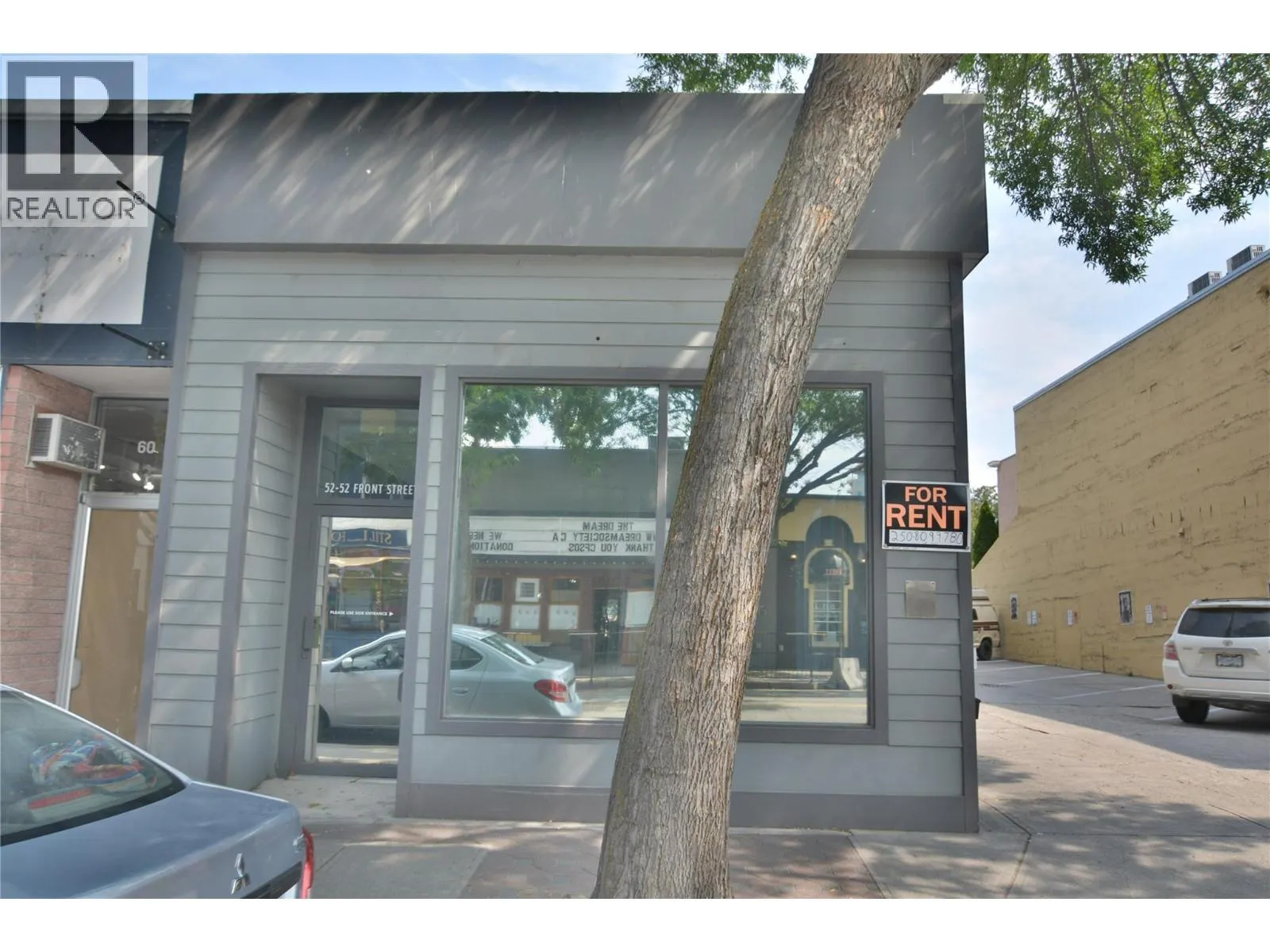 52 Front Street
