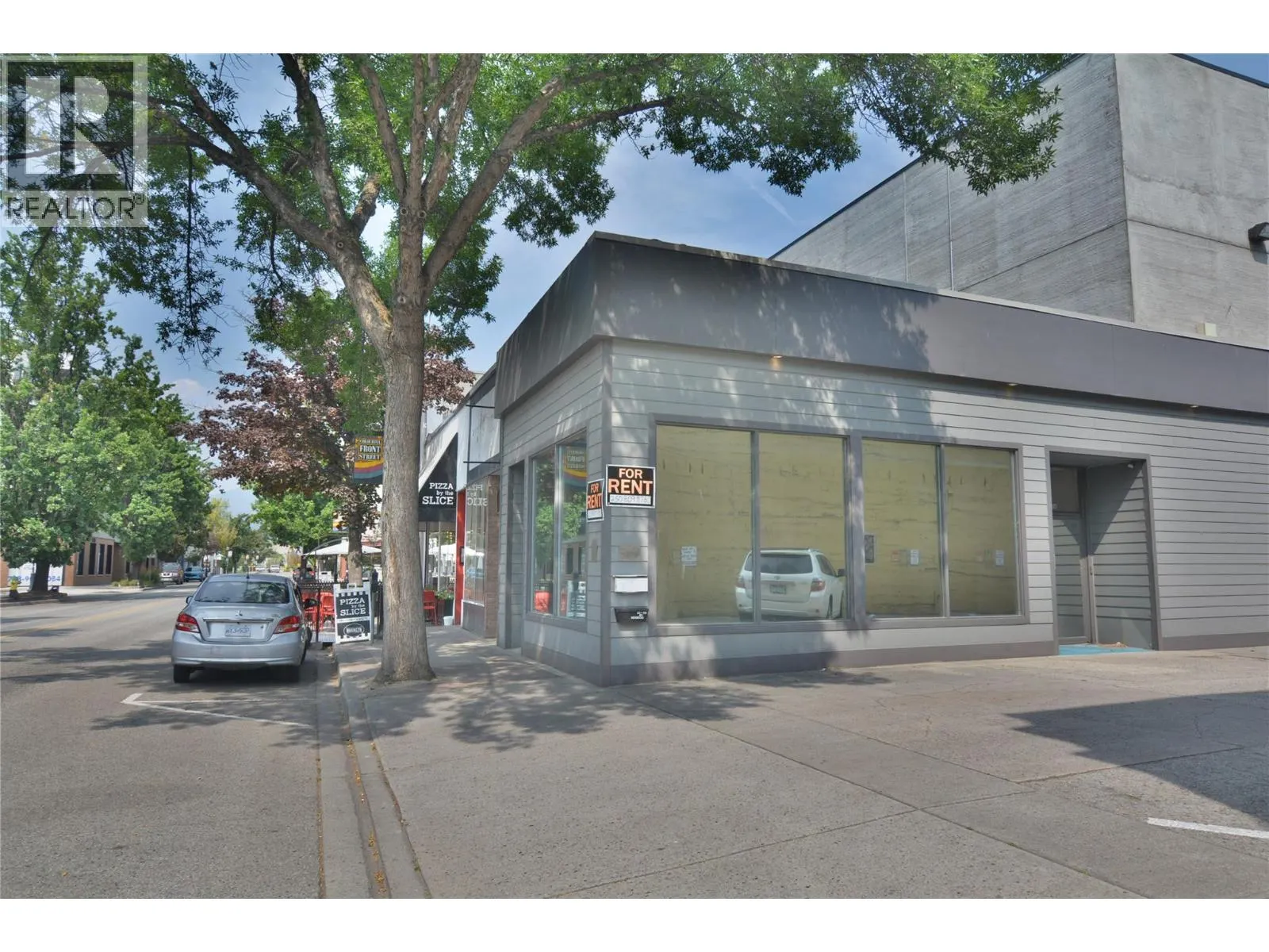 52 Front Street