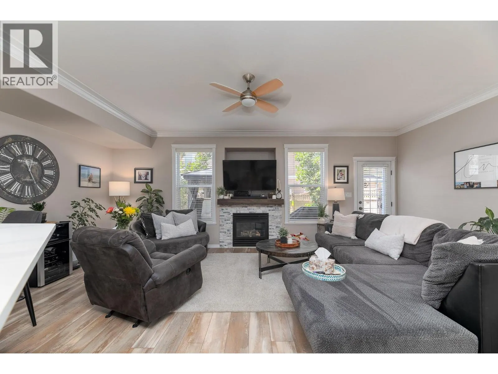 1742 FAIRFORD Drive Unit# 106