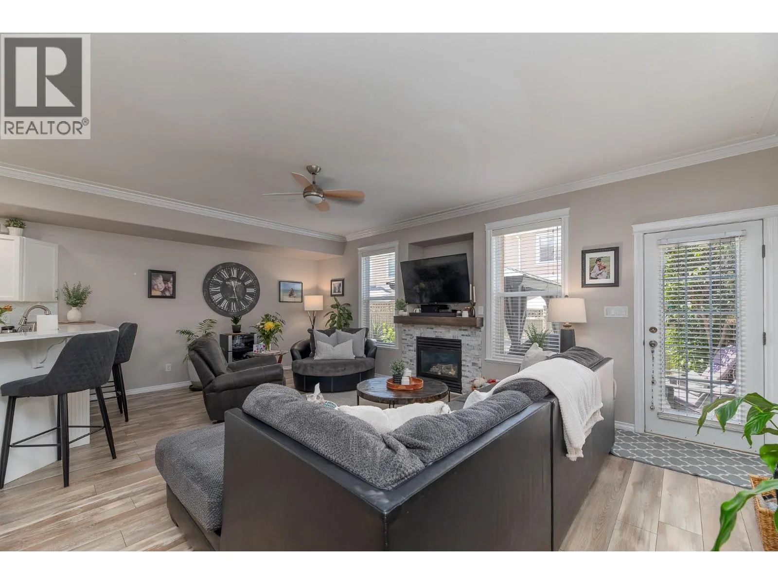 1742 FAIRFORD Drive Unit# 106