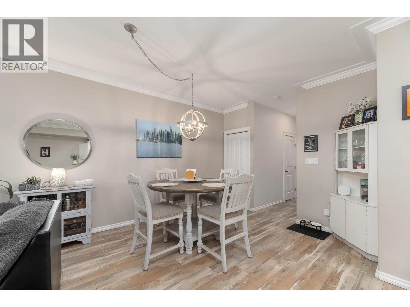 1742 FAIRFORD Drive Unit# 106