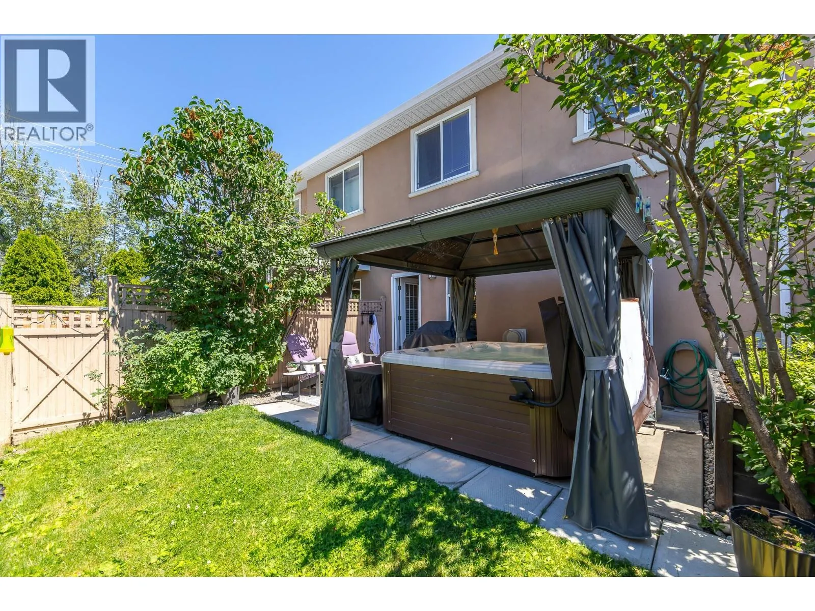 1742 FAIRFORD Drive Unit# 106