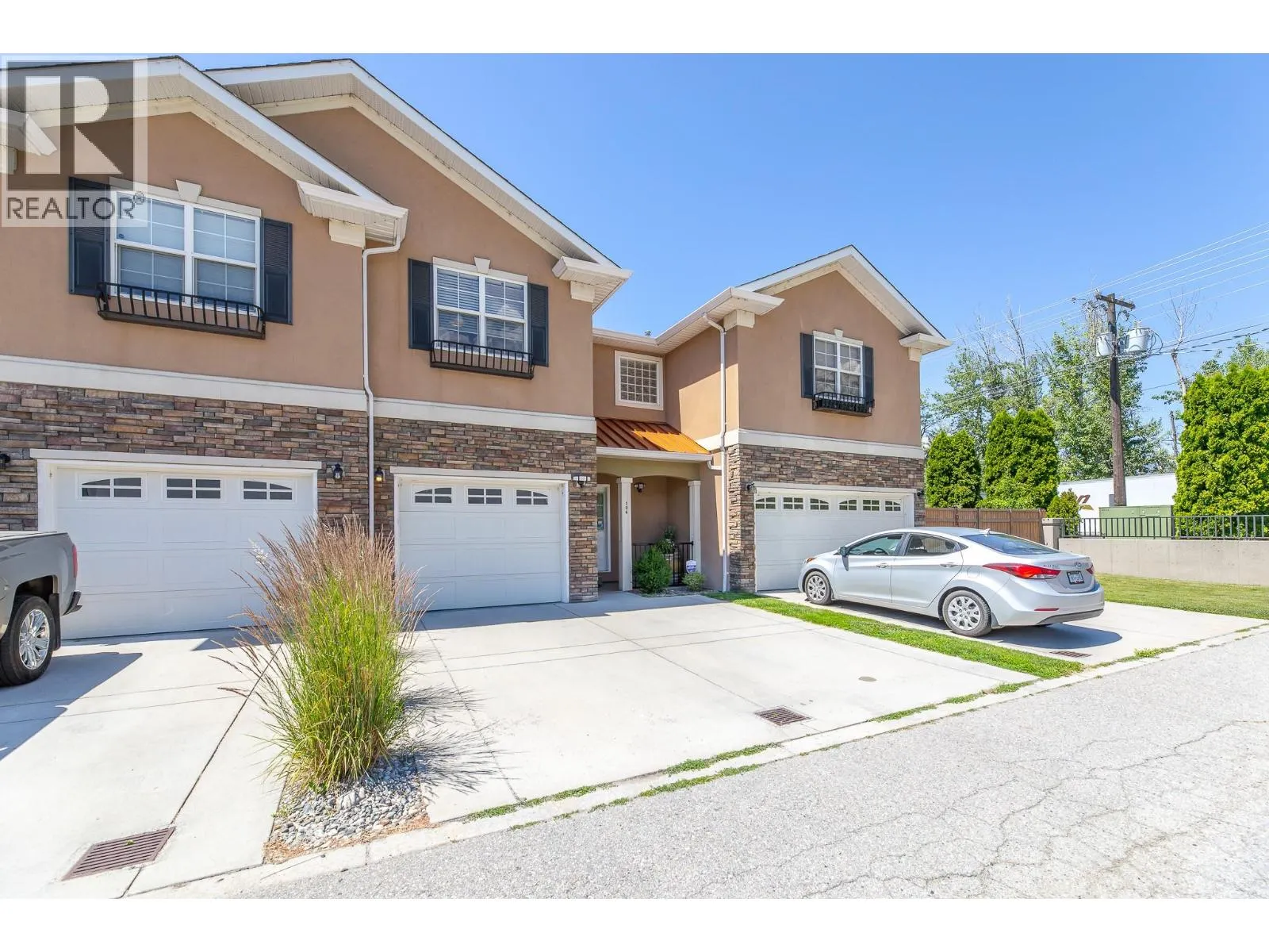 1742 FAIRFORD Drive Unit# 106