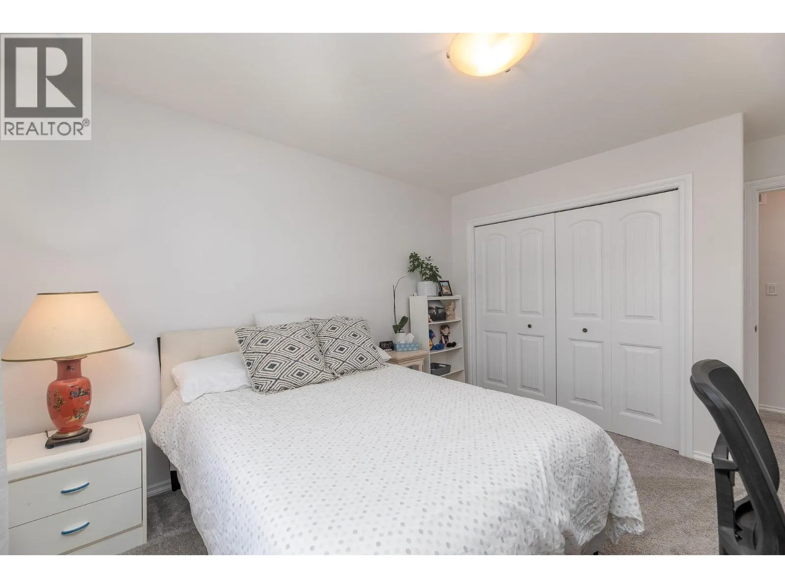 1742 FAIRFORD Drive Unit# 106