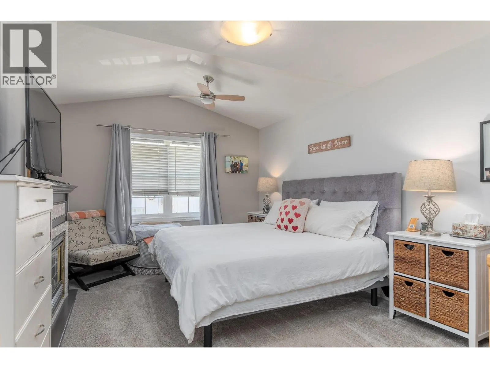 1742 FAIRFORD Drive Unit# 106