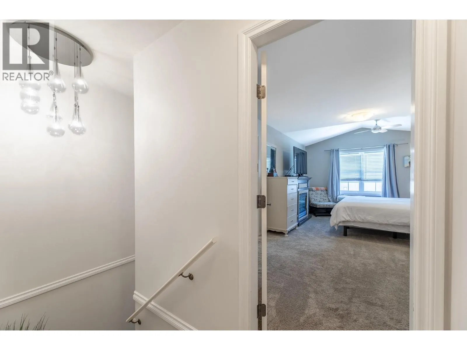 1742 FAIRFORD Drive Unit# 106