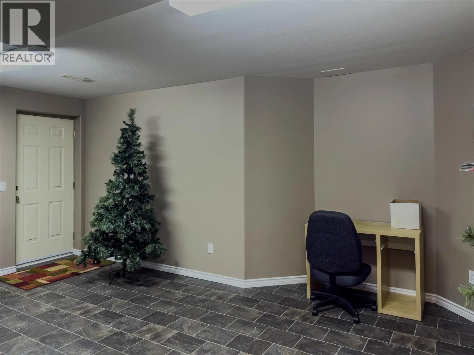 101 Coppertree Court