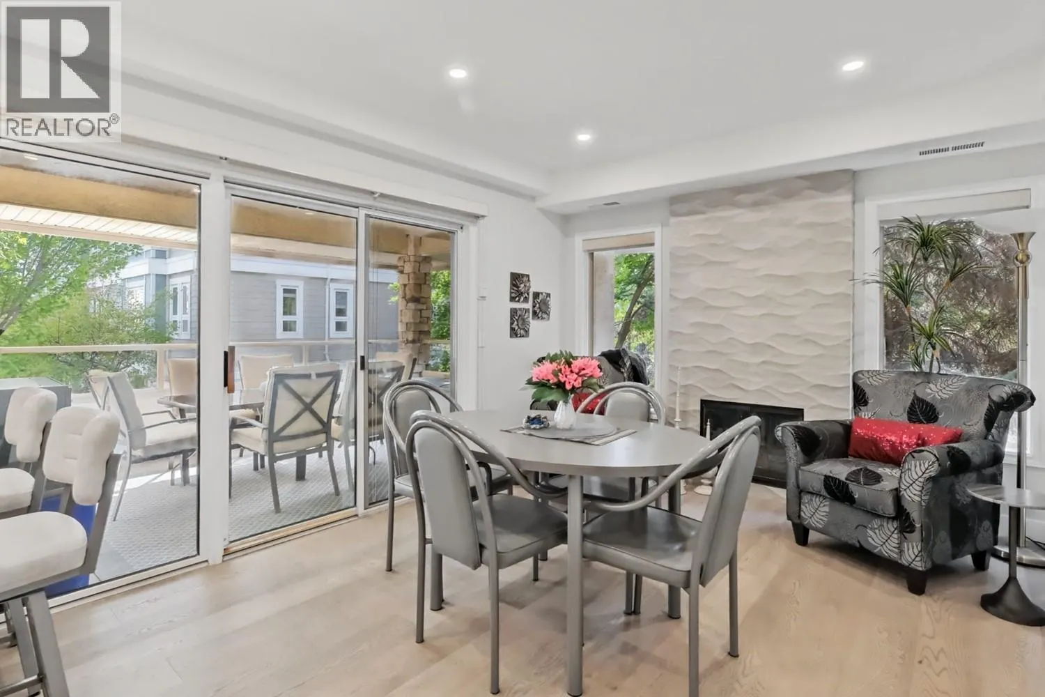 3335 Richter Street Unit# 201