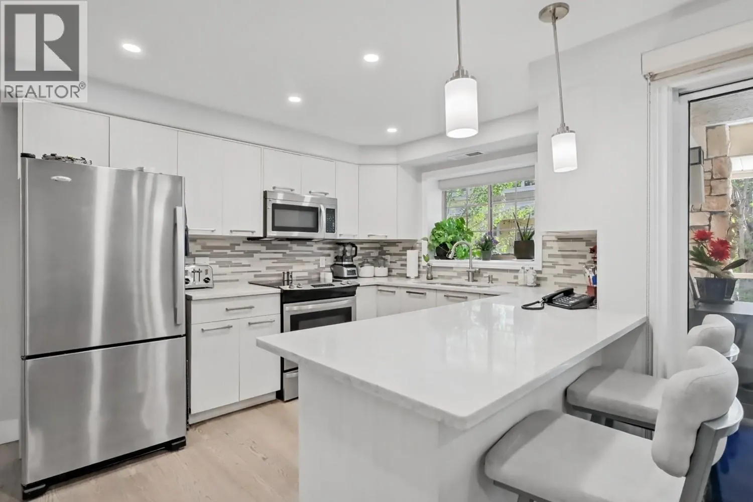 3335 Richter Street Unit# 201