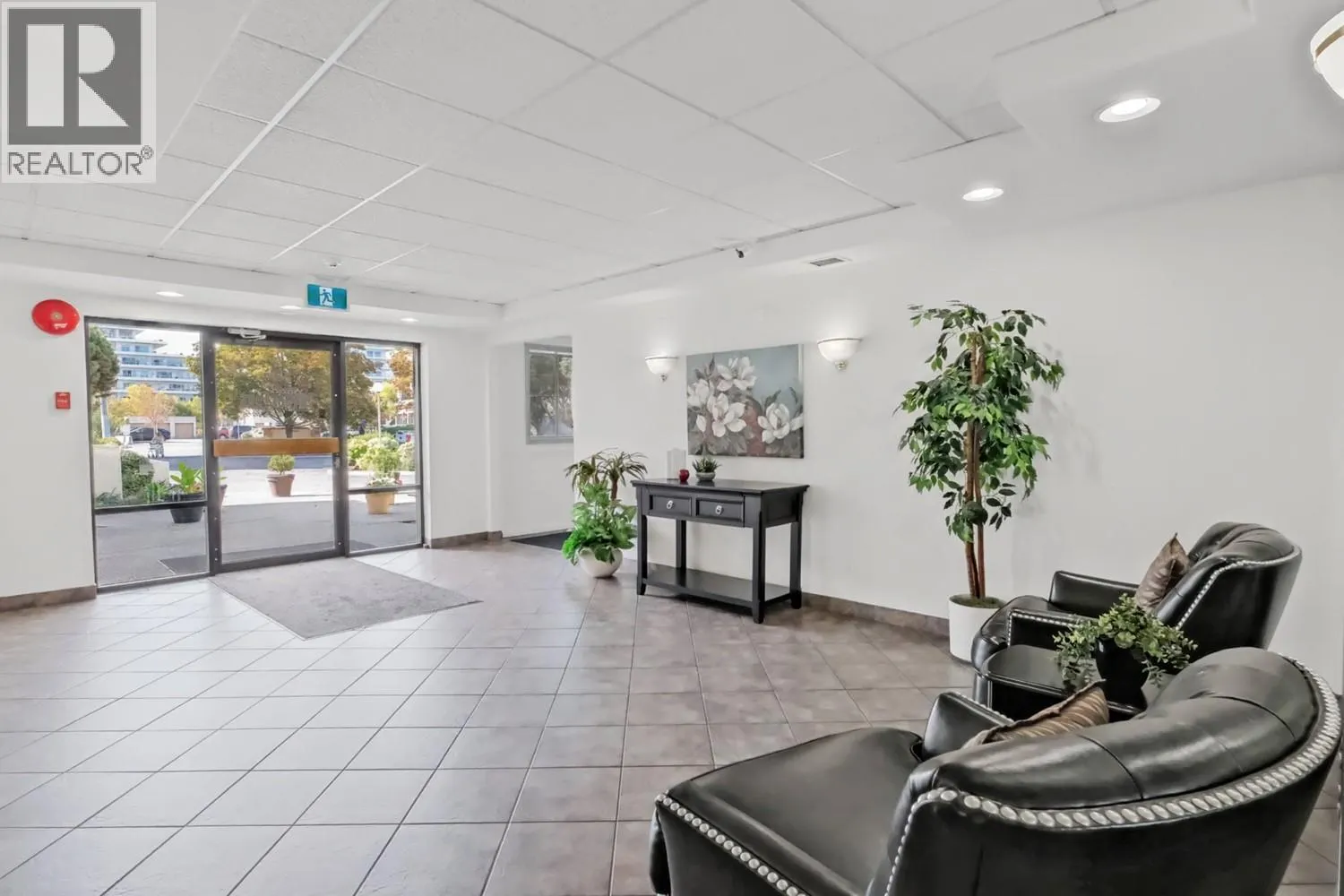 3335 Richter Street Unit# 201