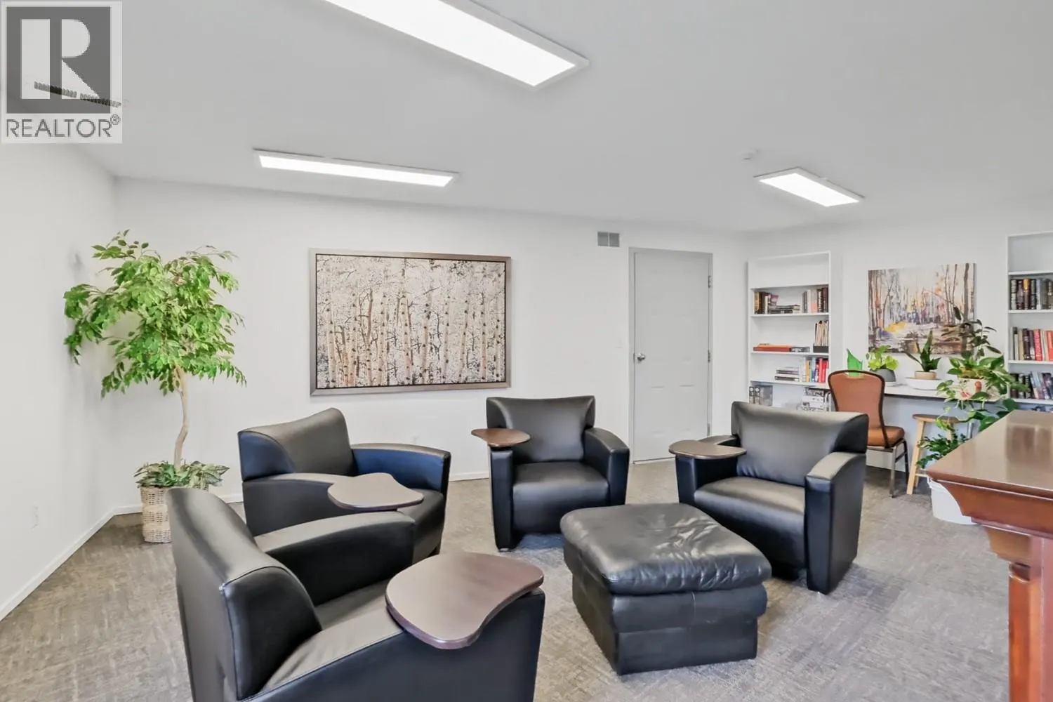 3335 Richter Street Unit# 201