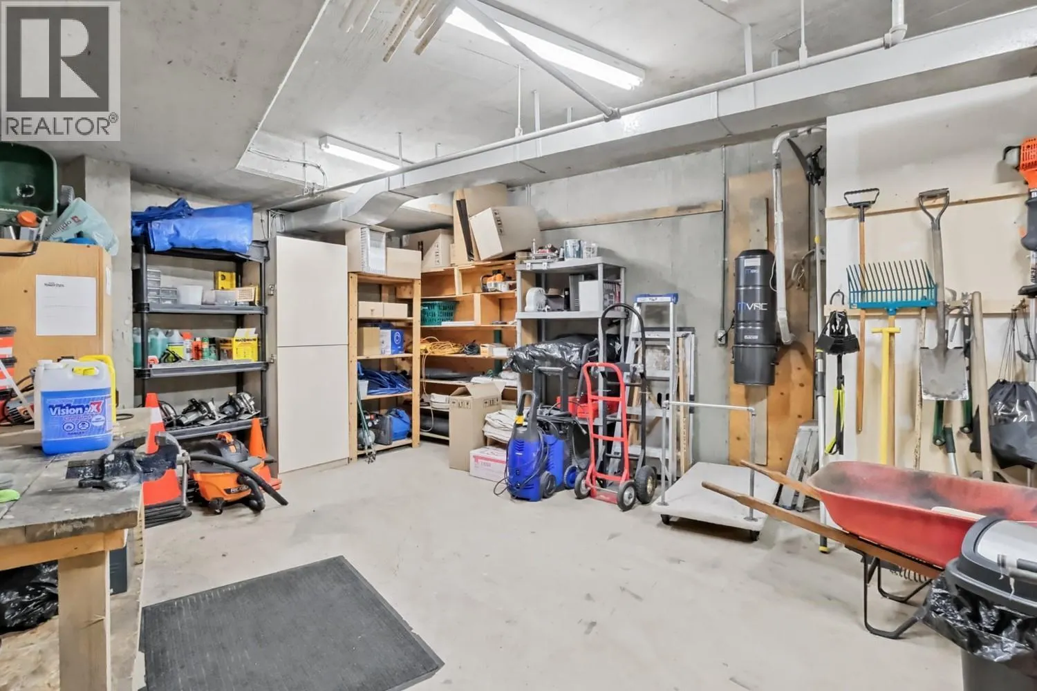 3335 Richter Street Unit# 201